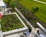 Terrasse mit Hochbeet